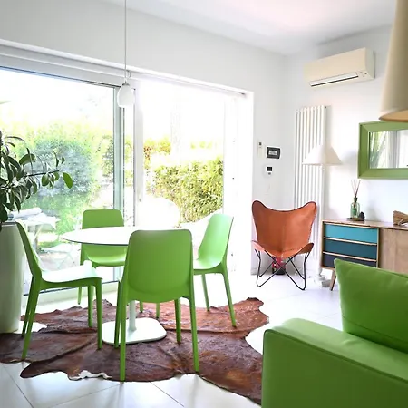N005 - Ulisse, Elegante Trilocale A 100m Dal Mare Apartamento